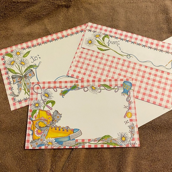 Luxury 25 Party Daisy Invitations - Picture 2 of 9